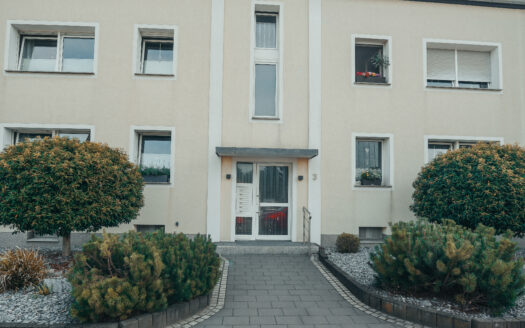 Gemütliche Dachgeschoss- Wohnung in bevorzugter Wohnlage!